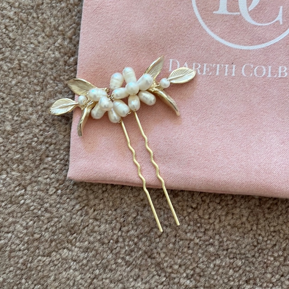 Bridal hairpiece